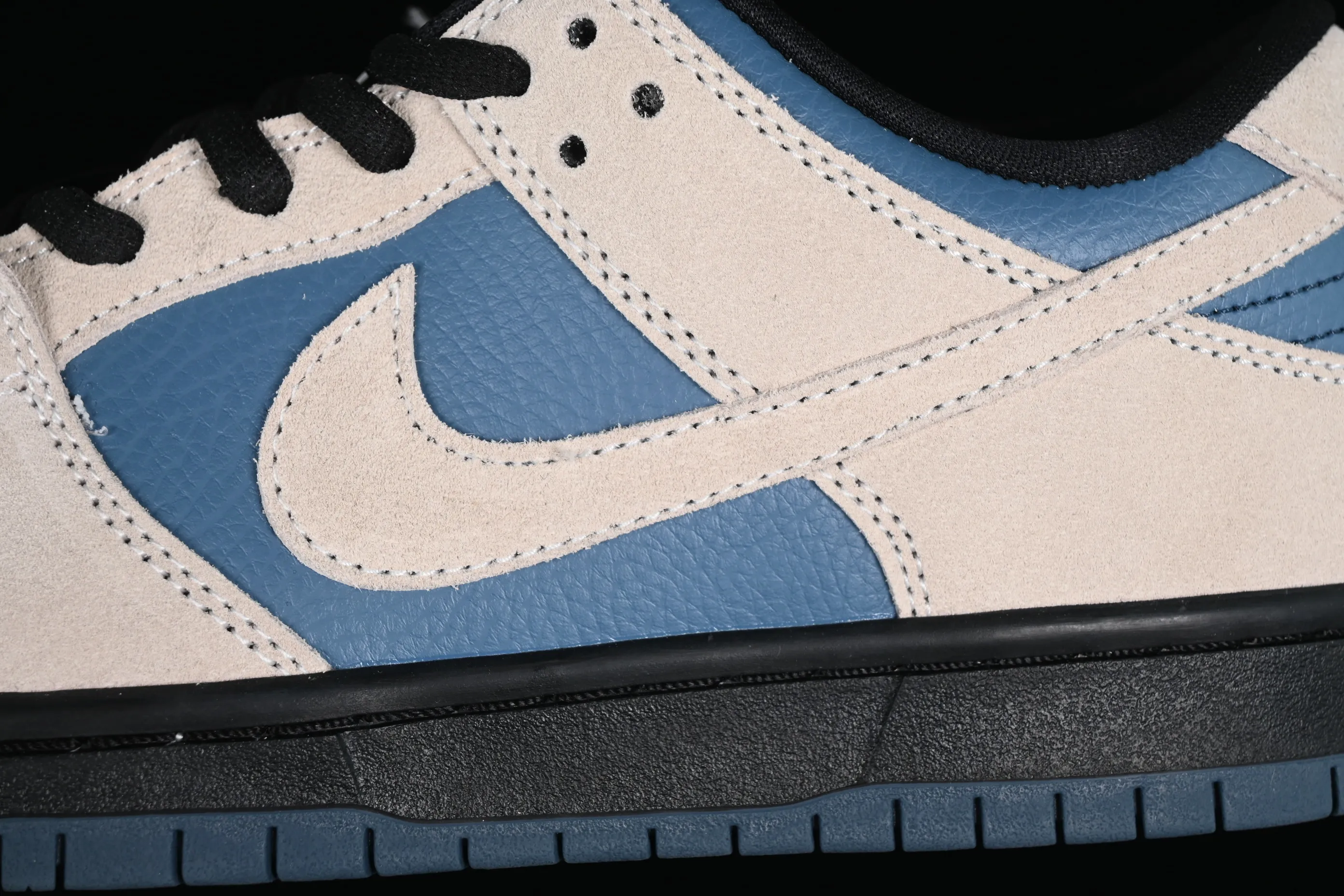 All categories Nk SB Dunk series Nk SB Dunk Low low-top sneakers Nk Dunk Low SB Pro Blue and white dunk series low-top casual sports skateboard shoes BQ6817-200